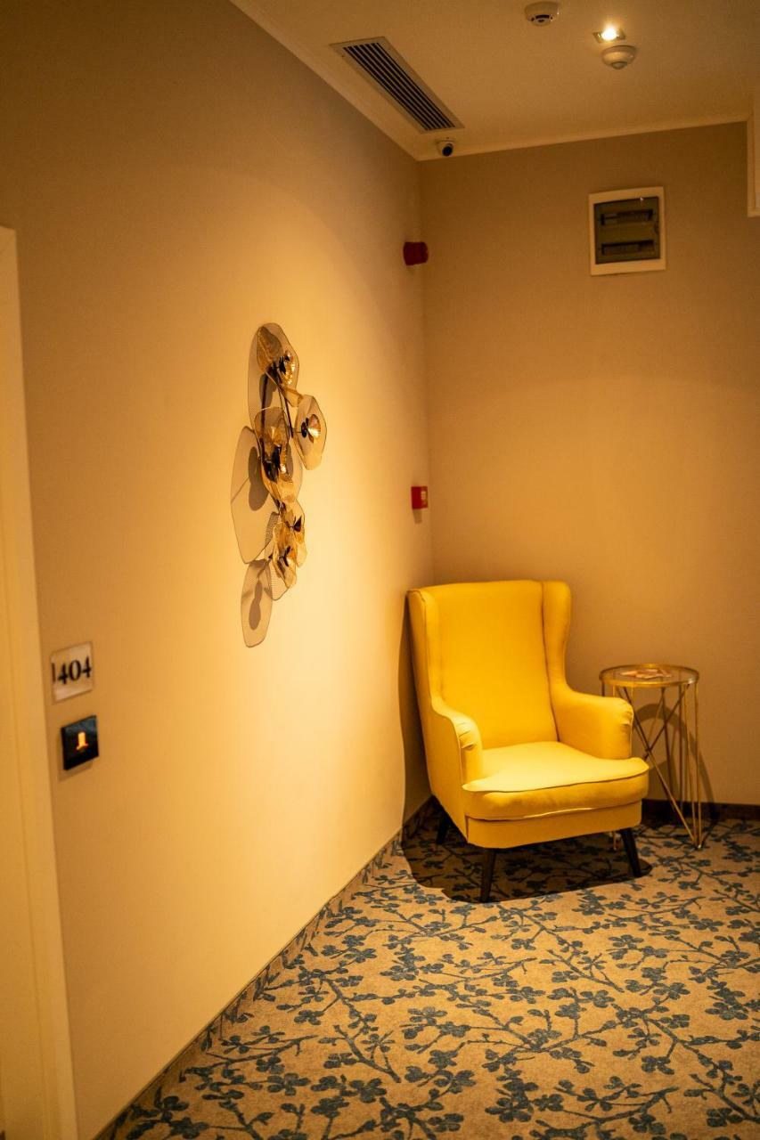 New Era Old Town Parking With Fee Nearby 4* Bucarest