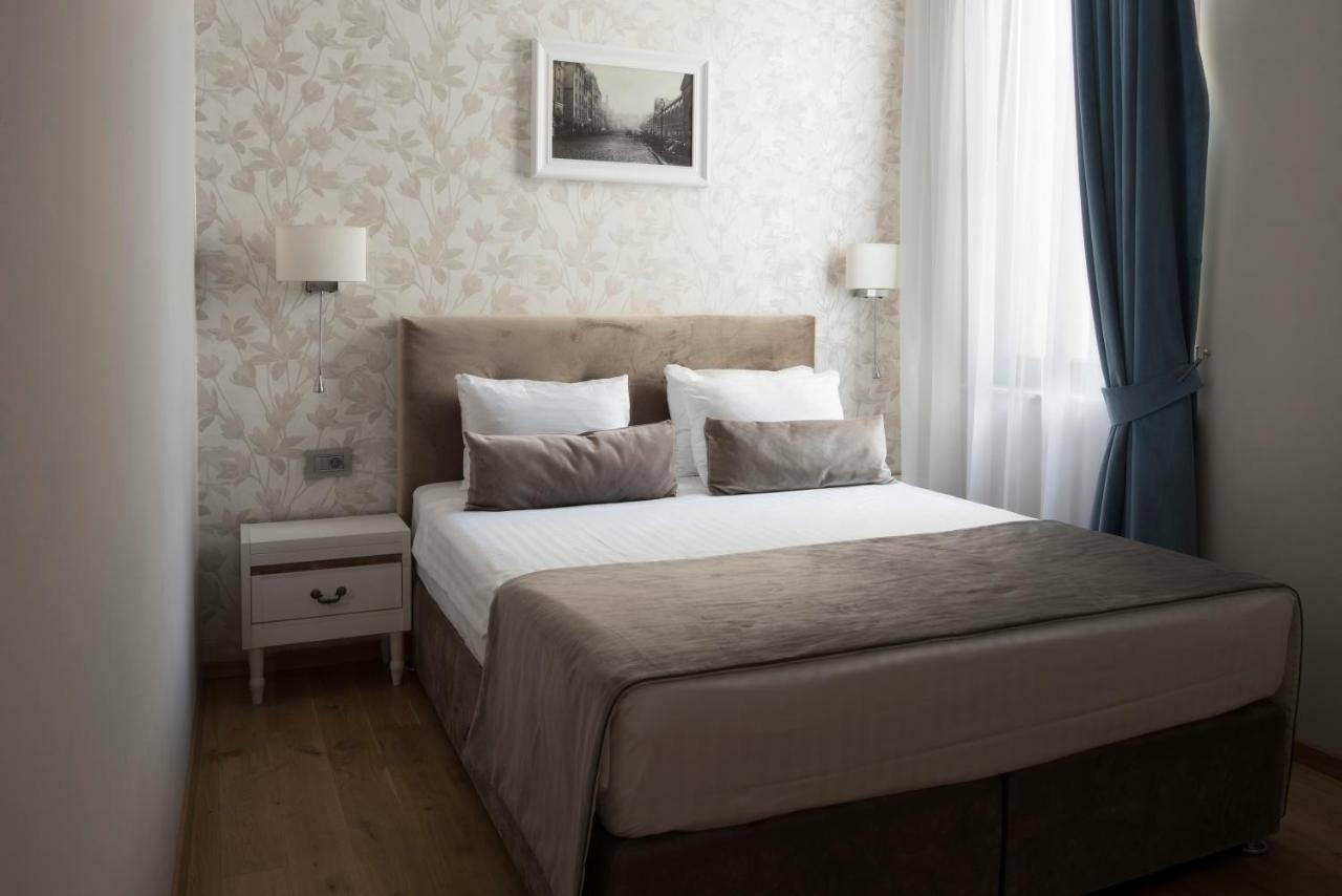 New Era Old Town Bucharest- Parking With Fee Nearby - Not At The ! Hotel Bucharest